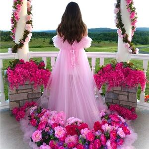 Tulle bridal maternity photo shoot dress. Pink. Adjustable for small or medium.